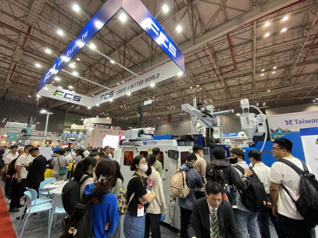 Sorotan pameran 6970