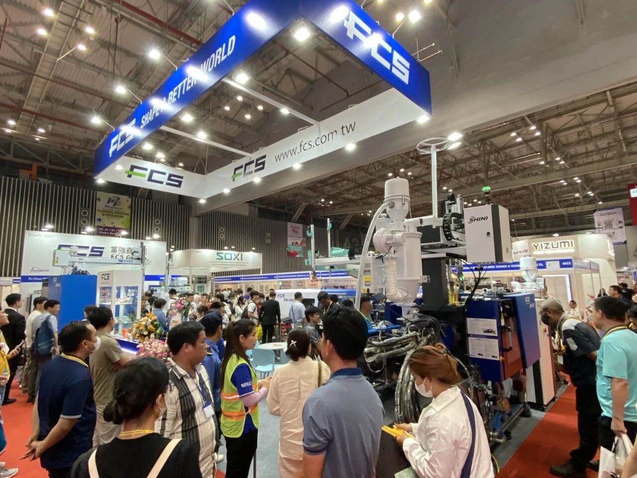 Sorotan pameran 6975